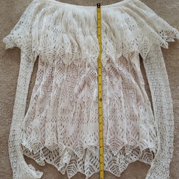 SOLD Alexander McQueen top - Picture 4 of 4